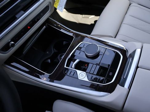 New 2026 BMW X5 sDrive40i RWD image 28