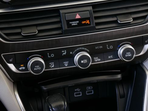 Used 2021 Honda Accord EX-L image 19