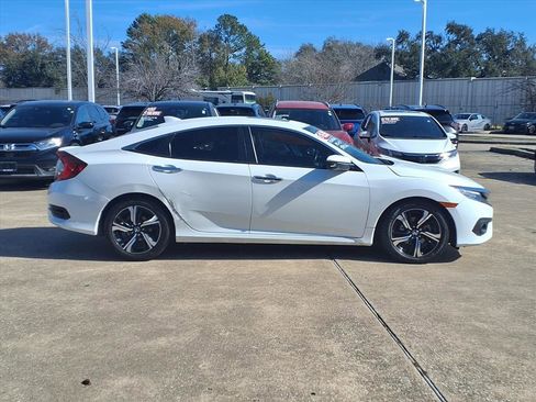 Used 2017 Honda Civic Touring image 28