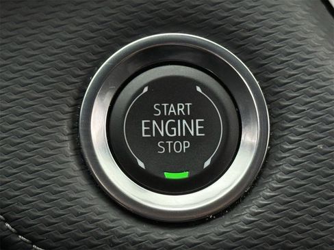 Certified 2025 Chevrolet Equinox LT image 19