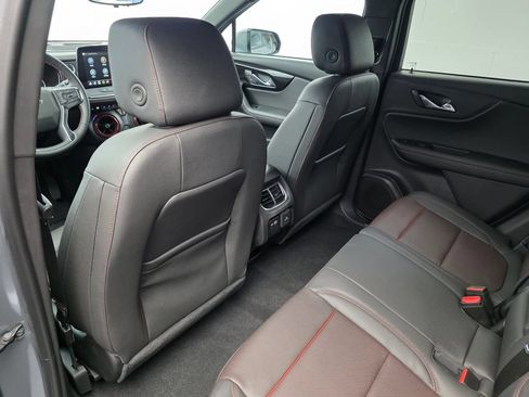 Used 2025 Chevrolet Blazer RS w/ Driver Confidence II Package FWD image 12
