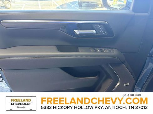 New 2026 Chevrolet Suburban Premier image 22