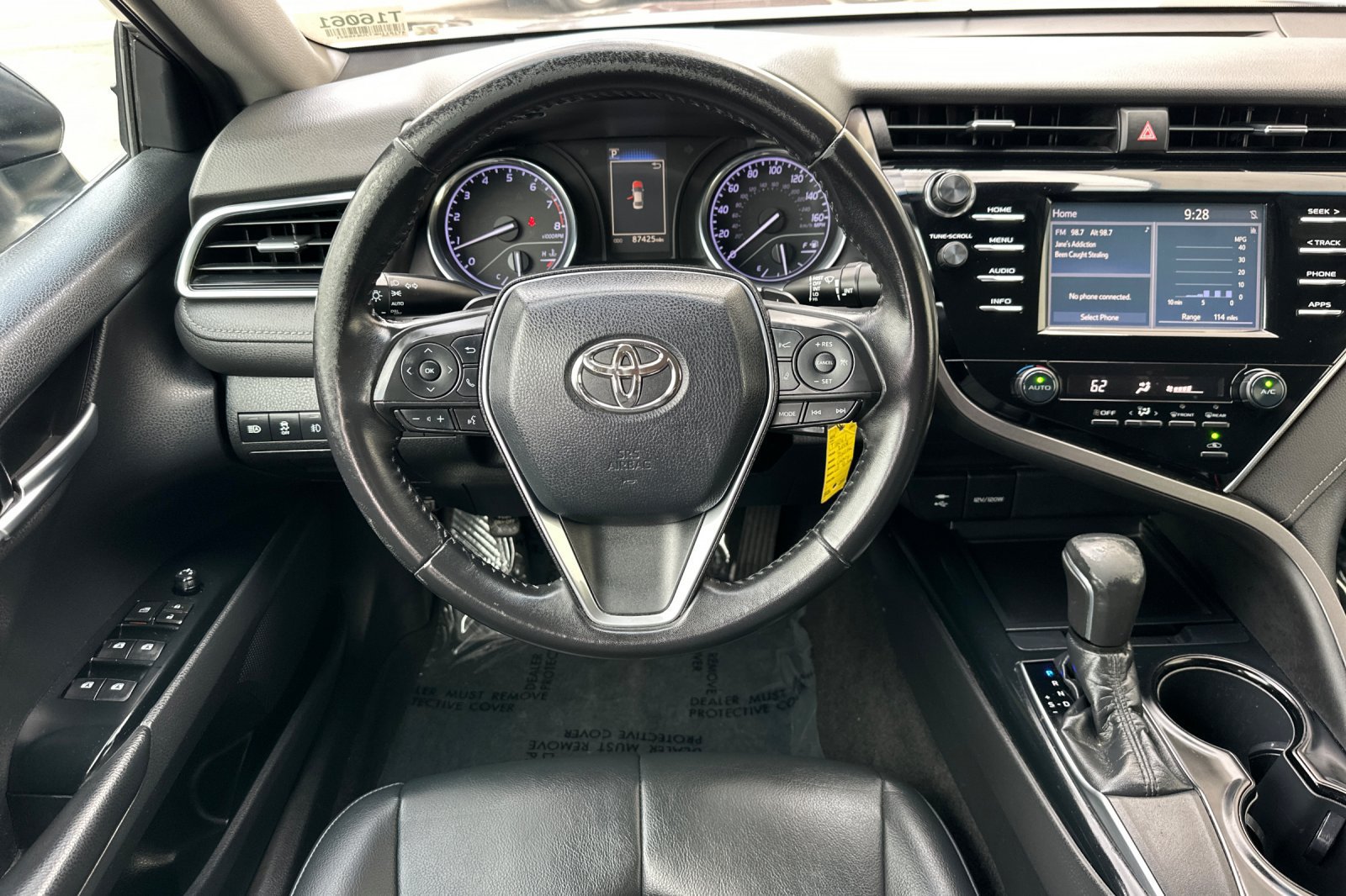 Used 2018 Toyota Camry SE FWD image 17