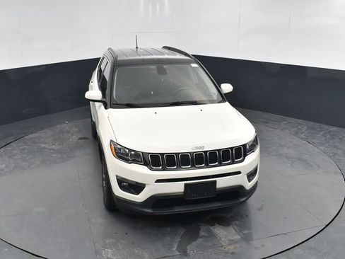 Used 2018 Jeep Compass Latitude w/ Cold Weather Group image 33