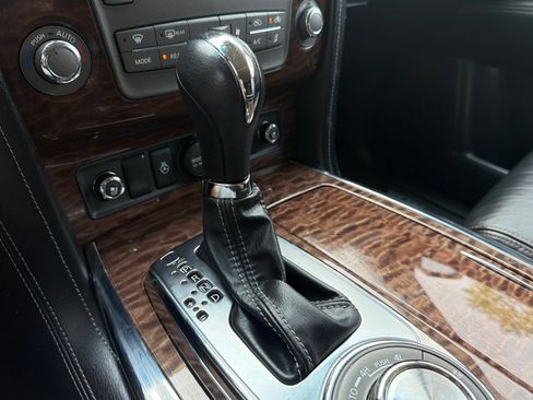 Used 2017 Nissan Armada Platinum w/ Interior Lighting Package AWD/4WD image 23