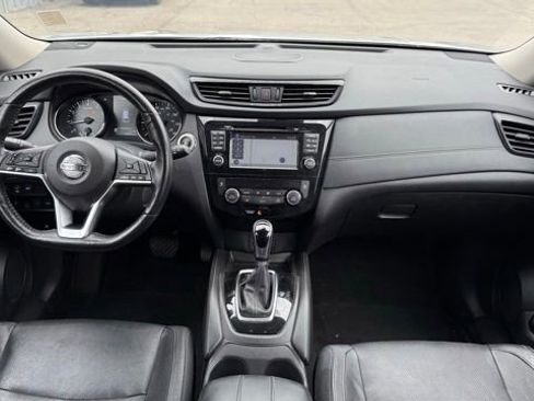 Used 2017 Nissan Rogue SL AWD/4WD image 32