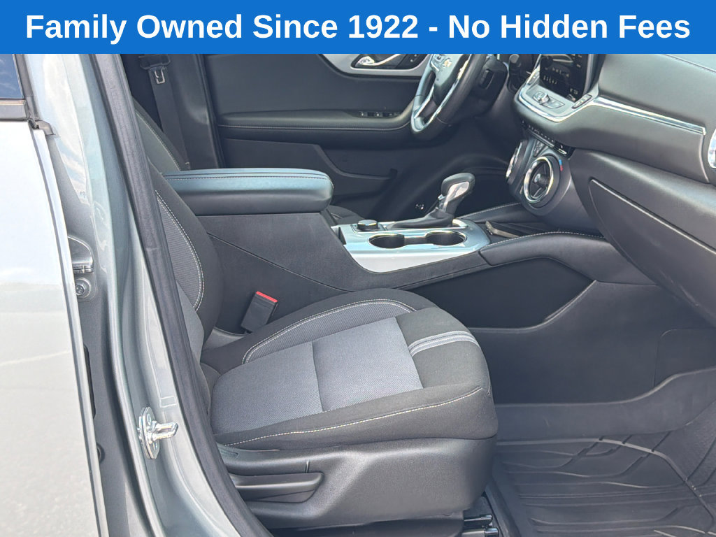 Used 2024 Chevrolet Blazer LT w/ Convenience Package FWD image 13