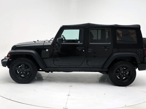 Used 2017 Jeep Wrangler Unlimited Sport AWD/4WD image 5