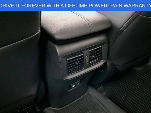 Used 2025 Toyota RAV4 XLE Premium image 32