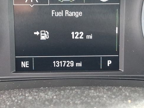 Used 2019 Chevrolet Cruze LT w/ Convenience Package FWD image 19