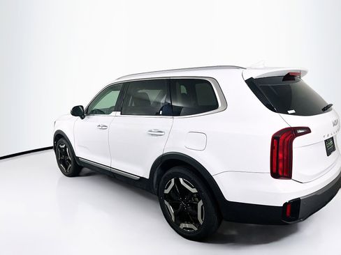 Used 2025 Kia Telluride S image 5