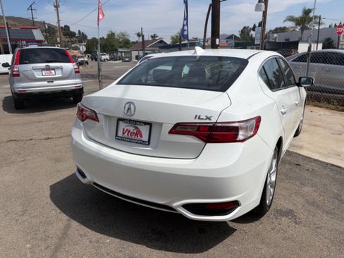Used 2018 Acura ILX image 5