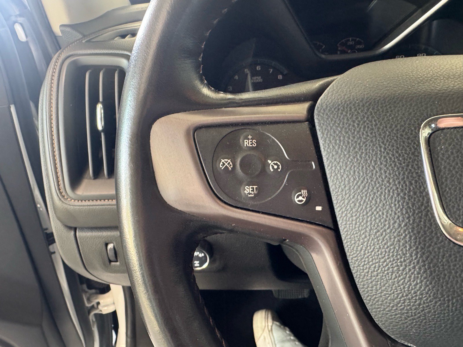 Used 2022 GMC Canyon AT4 w/ Trailering Package AWD/4WD image 20