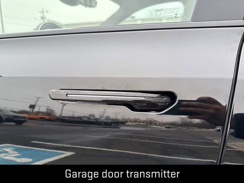 Used 2026 Cadillac Vistiq Sport image 12