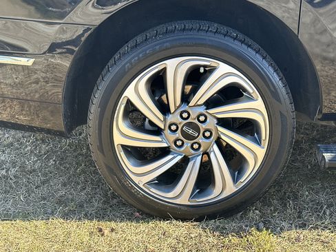 Used 2023 Lincoln Navigator L Reserve image 17