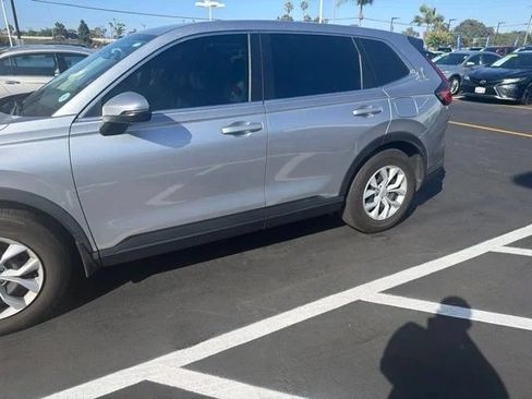 Used 2024 Honda CR-V LX image 9