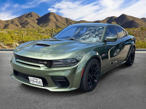 Used 2020 Dodge Charger Scat Pack RWD image 15