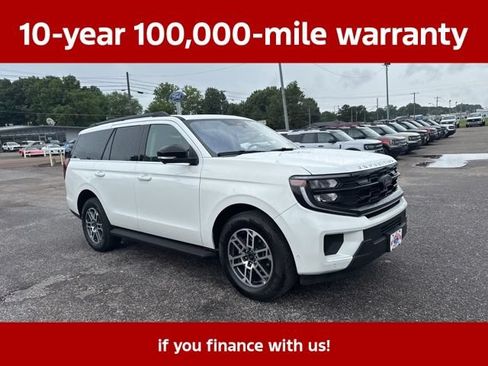 Used 2025 Ford Expedition Active RWD image 11