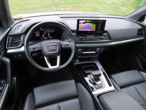 Used 2025 Audi Q5 2.0T Premium AWD/4WD image 4