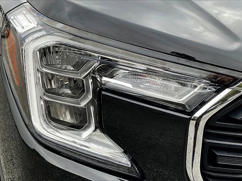 Certified 2023 GMC Terrain SLE w/ Driver Convenience Package image 27