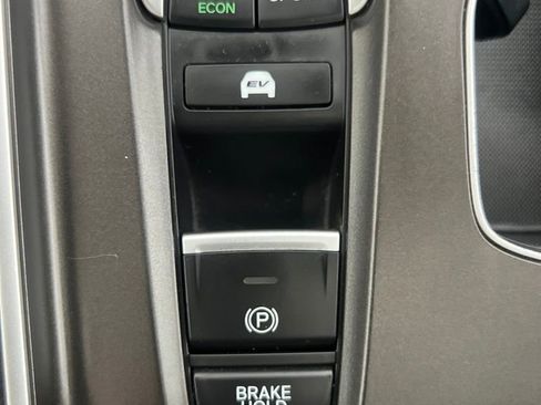Used 2022 Honda Accord Touring image 59