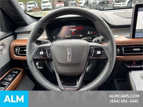 Used 2023 Lincoln Aviator Reserve w/ Equipment Group 201A image 32