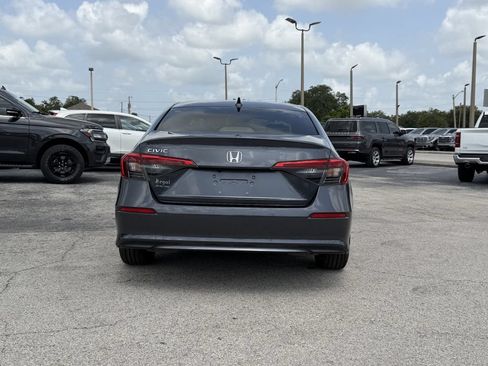 Used 2022 Honda Civic EX image 6