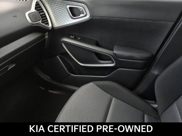 Certified 2023 Kia Soul LX w/ LX Technology Package FWD image 26