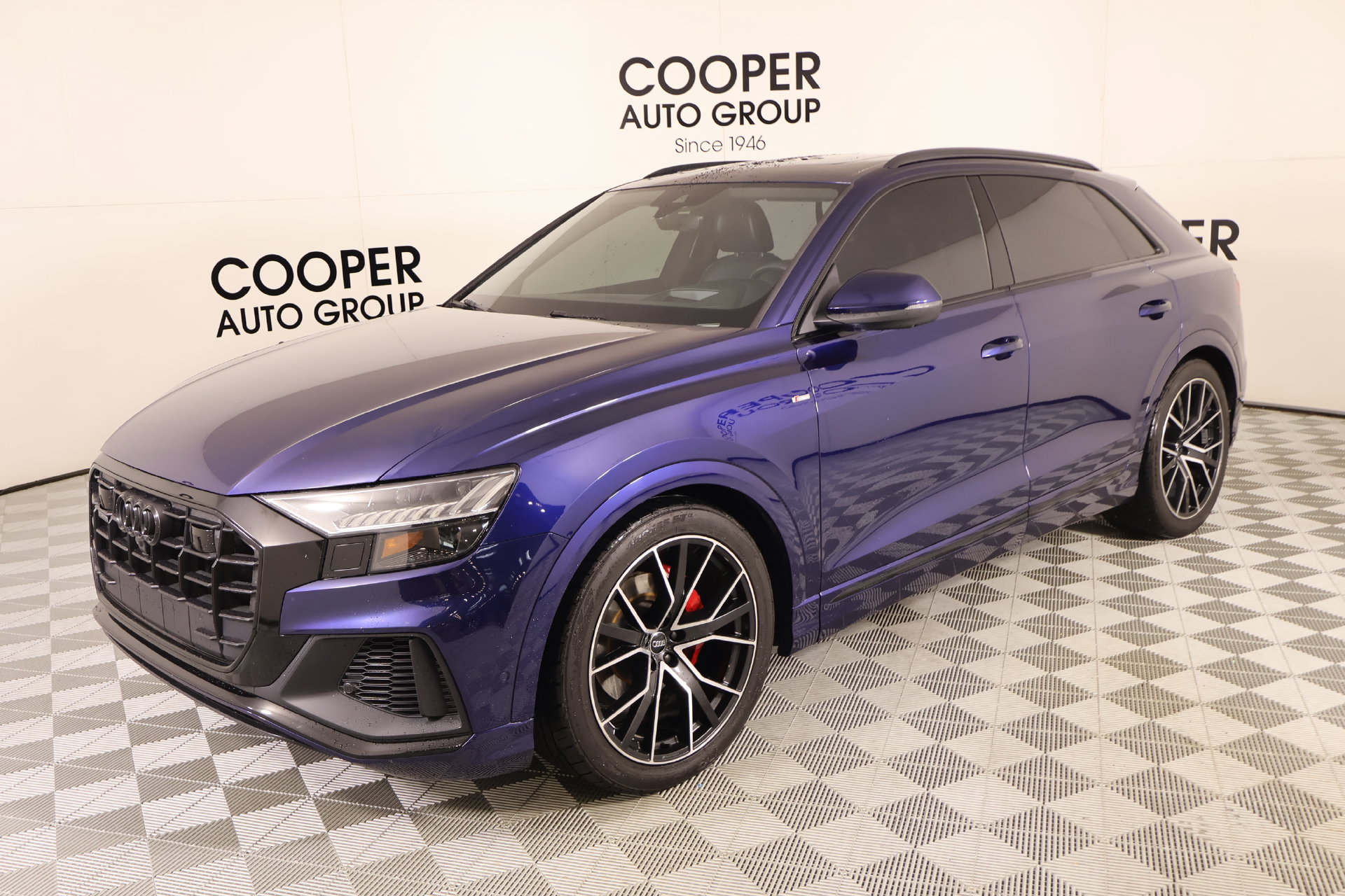 Used 2020 Audi Q8 Prestige w/ Prestige Package AWD/4WD image 11