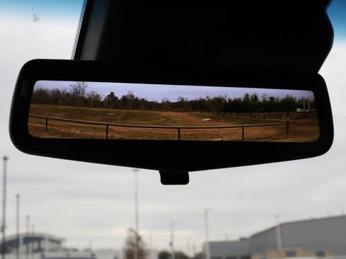 Used 2020 Cadillac Escalade Platinum image 37