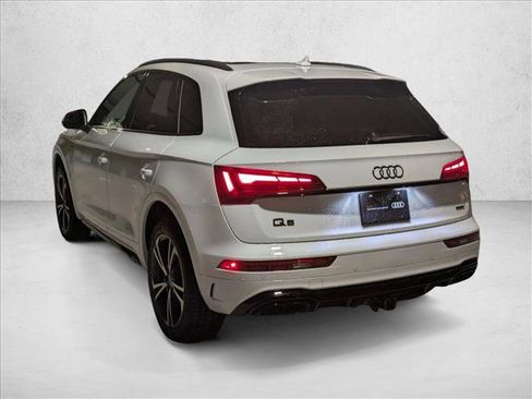 Certified 2025 Audi Q5 2.0T Premium Plus image 7