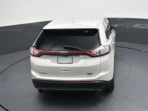 Used 2018 Ford Edge SEL w/ Equipment Group 201A image 32