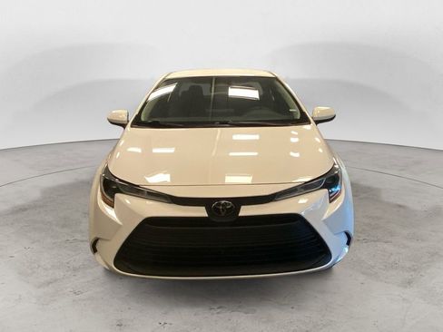 Used 2023 Toyota Corolla LE image 8