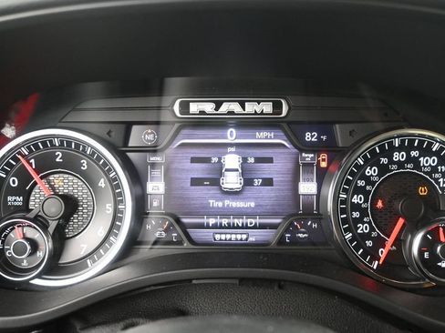 Used 2020 RAM 1500 Big Horn AWD/4WD image 13