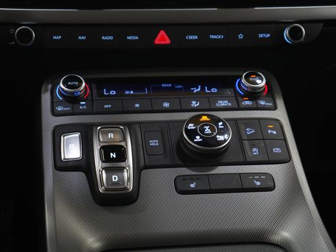 Used 2025 Hyundai Palisade SEL AWD/4WD image 18