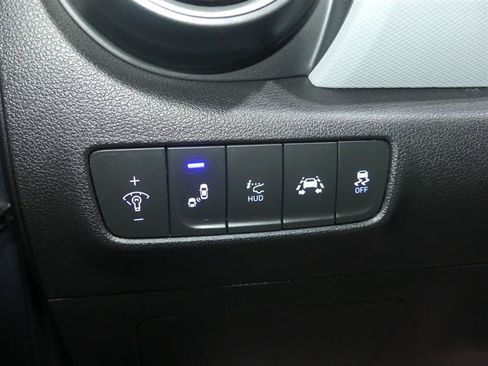 Used 2021 Hyundai Kona Ultimate w/ Cargo Package FWD image 29