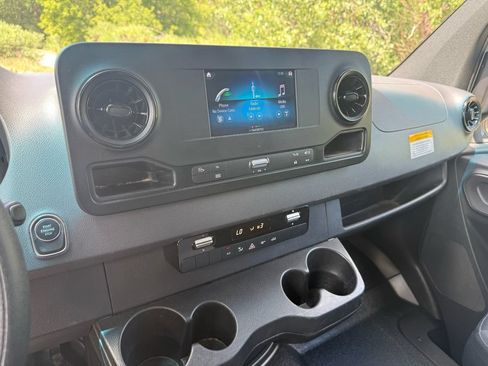 Used 2023 Mercedes-Benz Sprinter 3500 w/ Acoustic Package image 16