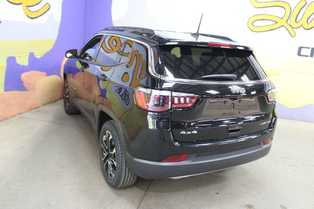Used 2023 Jeep Compass Limited AWD/4WD image 6
