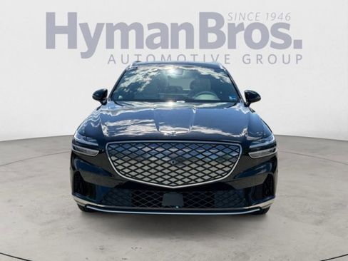 Used 2023 Genesis Electrified GV70 AWD/4WD image 8
