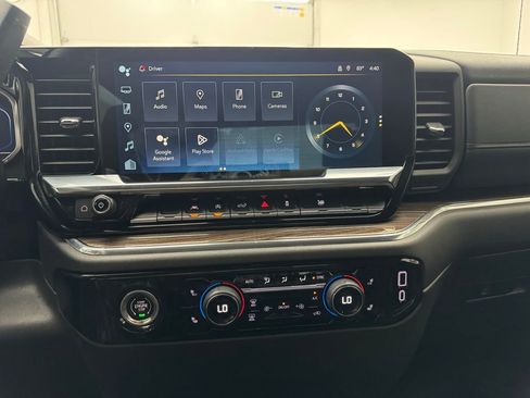 Used 2024 Chevrolet Silverado 1500 LT AWD/4WD image 21