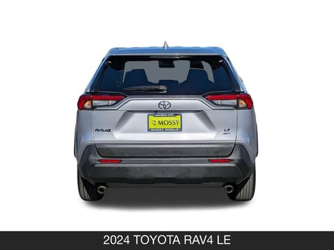 Used 2024 Toyota RAV4 LE image 9