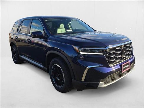 New 2025 Honda Pilot EX-L image 3