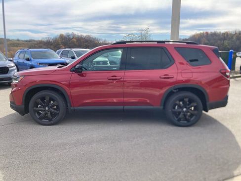 New 2025 Honda Pilot Black Edition image 3