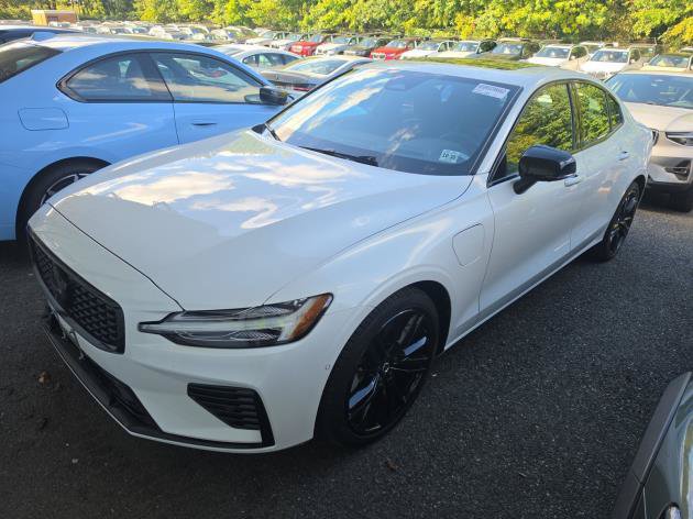 Used 2025 Volvo S60 T8 Ultra AWD/4WD image 2