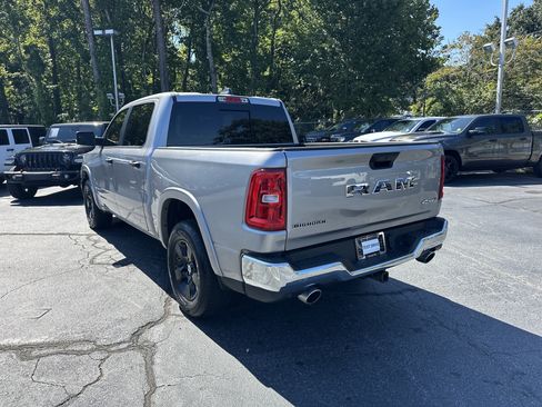 Used 2025 RAM 1500 Big Horn AWD/4WD image 6