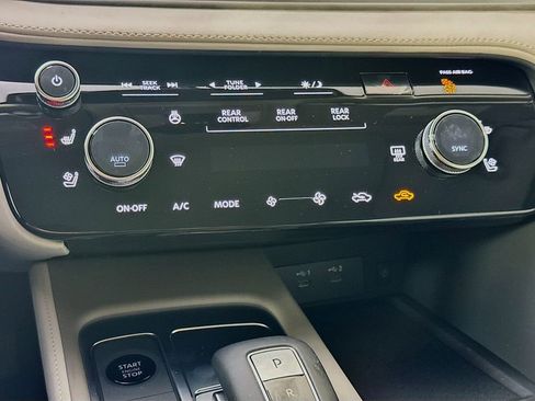 New 2026 INFINITI QX60 Luxe w/ Family Package image 20