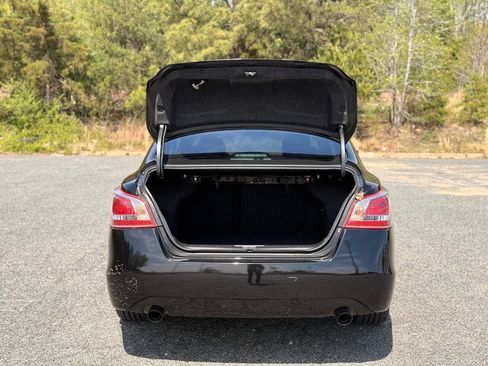 Used 2013 Nissan Altima 3.5 SV w/ Navigation Pkg FWD image 21