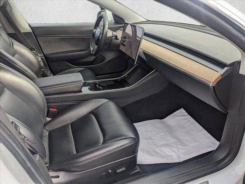 Used 2018 Tesla Model 3 Long Range image 18