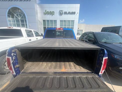 Used 2017 RAM 1500 Laramie w/ Convenience Group AWD/4WD image 6