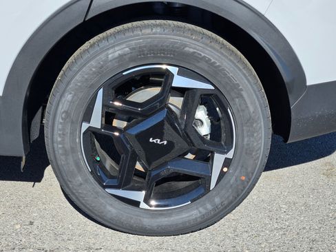 New 2026 Kia Sportage EX w/ EX Panorama Roof Package image 10